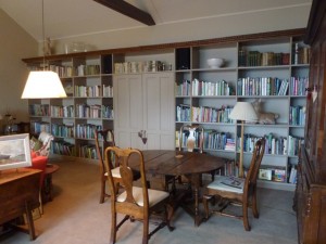 homely library of gardening books